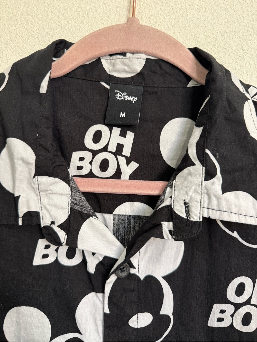 Disney Black & White Mickey 'OH BOY' Button-Down Shirt - Kids - Picture 4 of 7